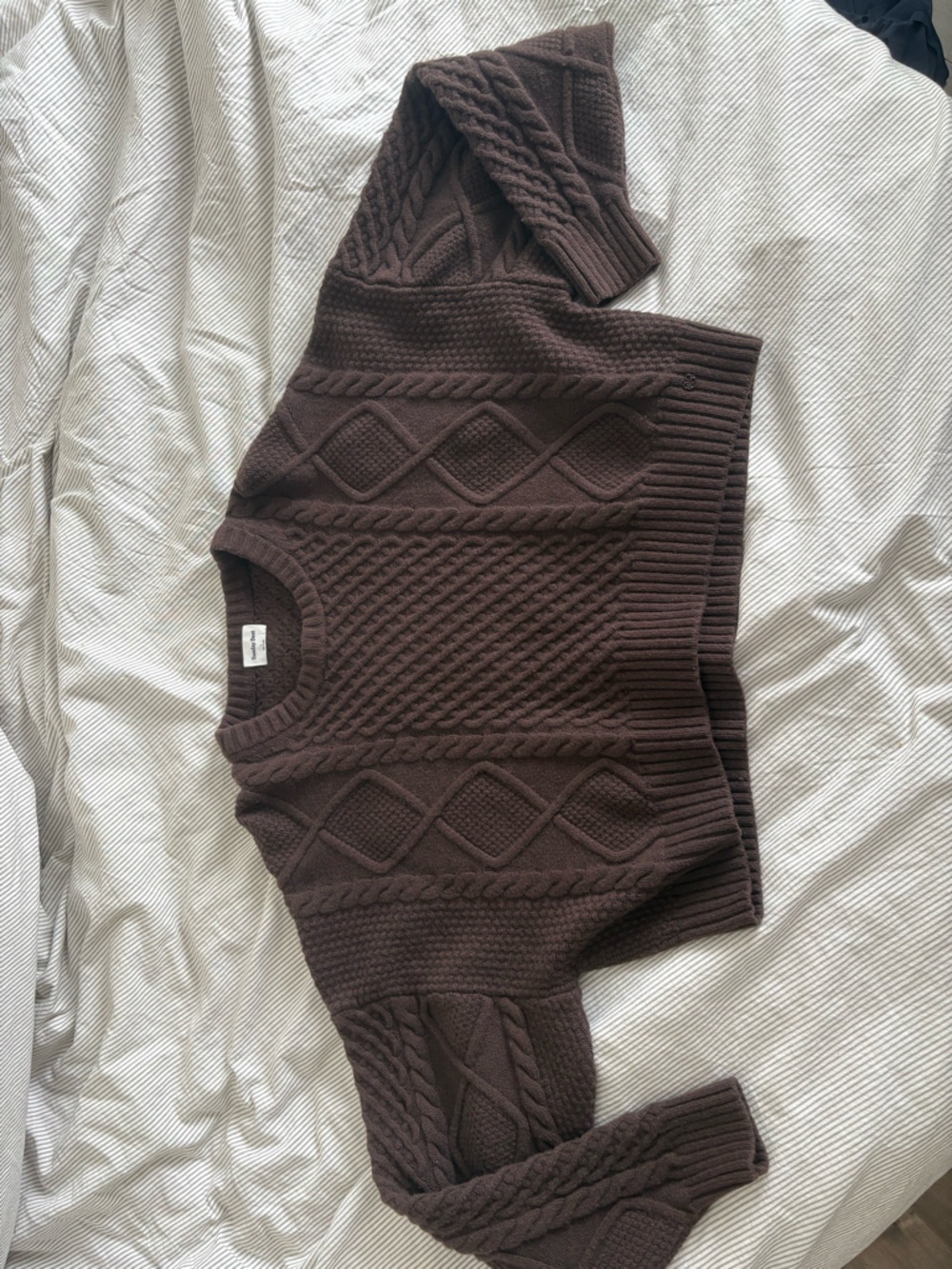 Aritzia Sunday Best Cropped Peggy Sweater